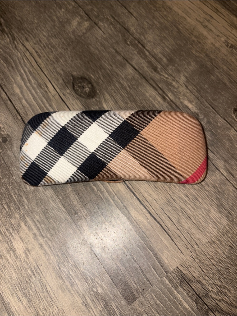 Burberry glasses case